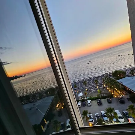 Liburna - The Panorama Apartamento *